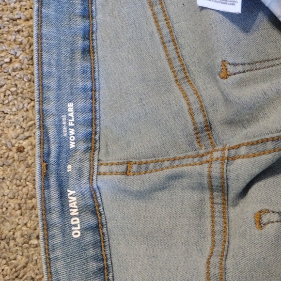 BOGO Old Navy High-Rise Wow Flare - Picture 4 of 6